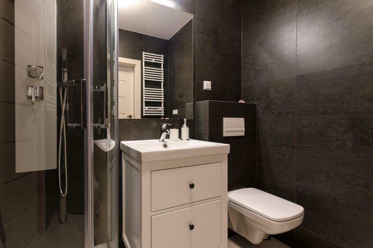 White Swan Apartment Krakow Exterior photo